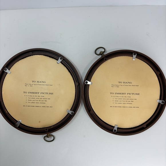 Lot Of 2 Vtg Hungarian Framed Folk Art Floral Crewel Embroidery Round Hanging 9” - Picture 5 of 5